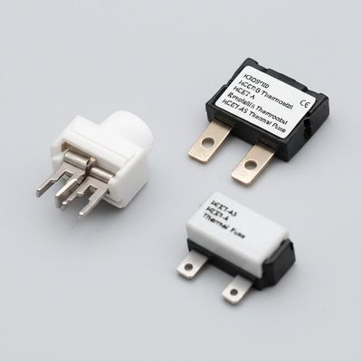 KSD9700 0~250°Cの温度範囲のバケライトケースと通常閉ざされた接触を備えた二金属温度調節器